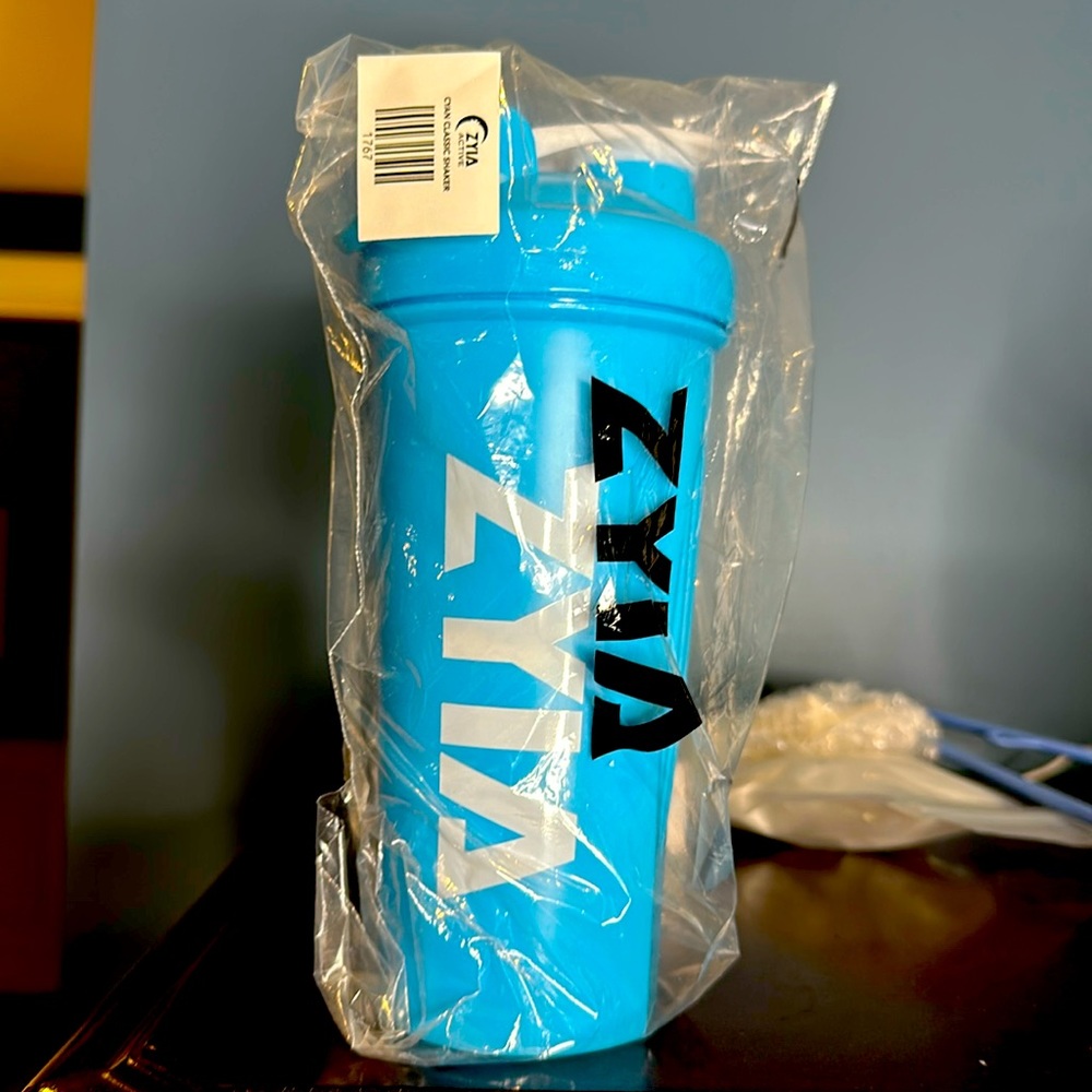 Zyia active classic shaker
